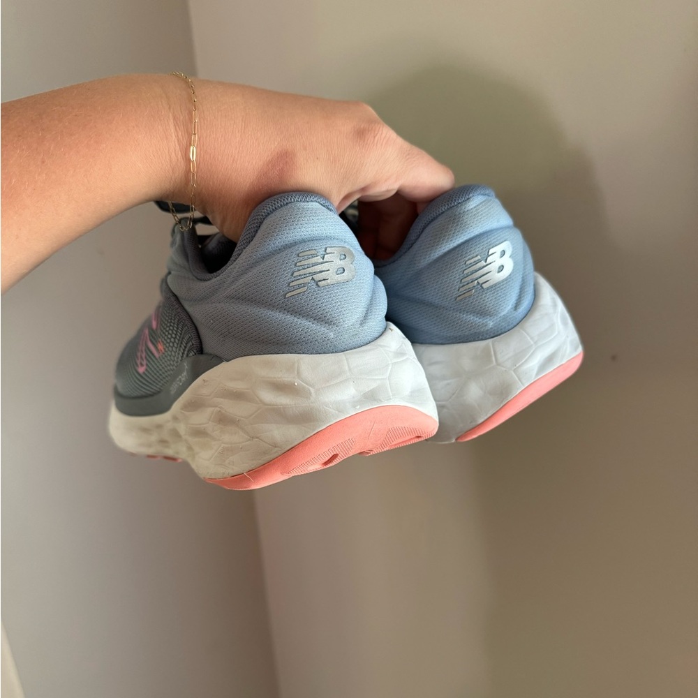 New Balance women's W840fv1 Running Shoe - Picture 7 of 7